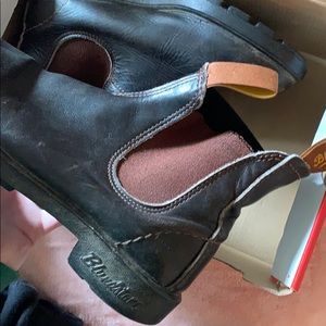Blundstones 3.5, so sad I can’t fit them